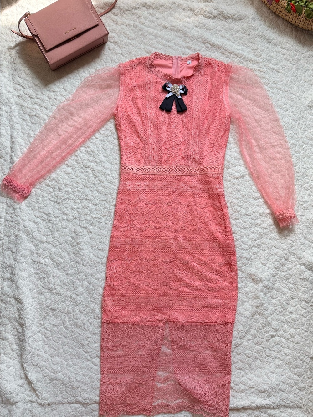 Women's Pink Lace Midi Dress with Sheer Sleeves - Picture 2 of 9